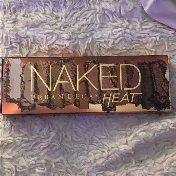 Naked palet - Picture 1 of 4